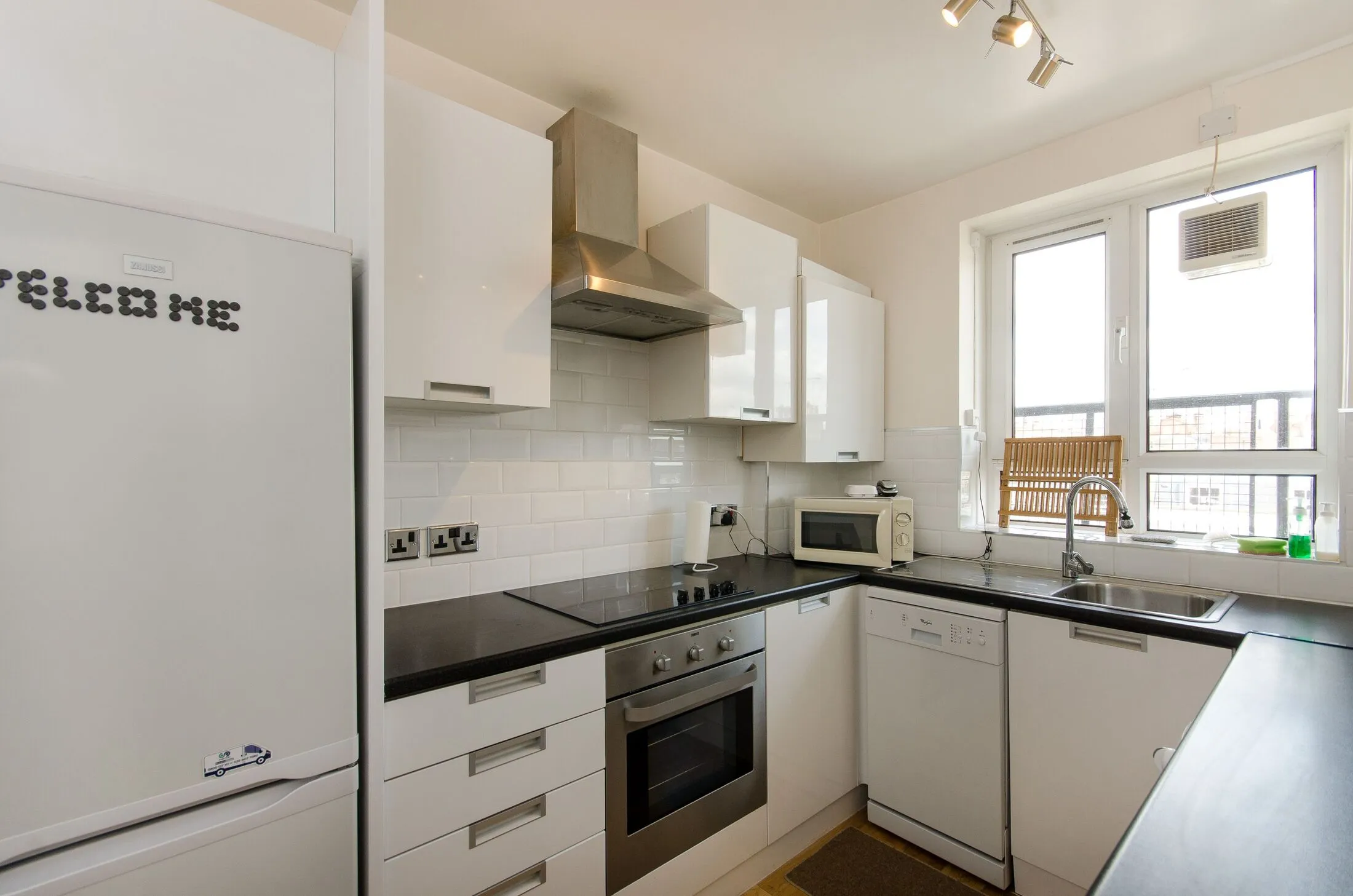 Flat Wiltshire Close in Greater London