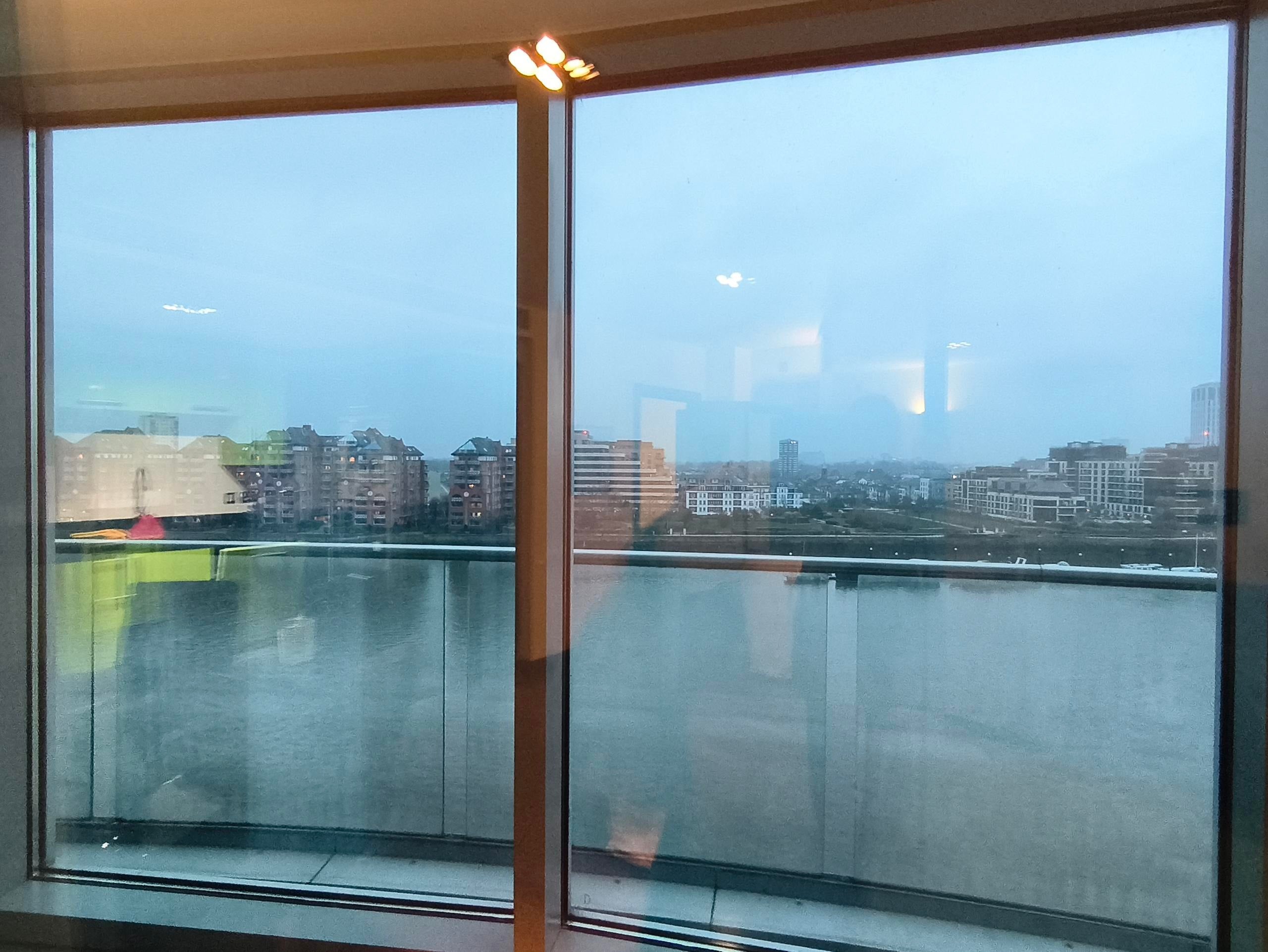 Flat Bridges Court in Greater London