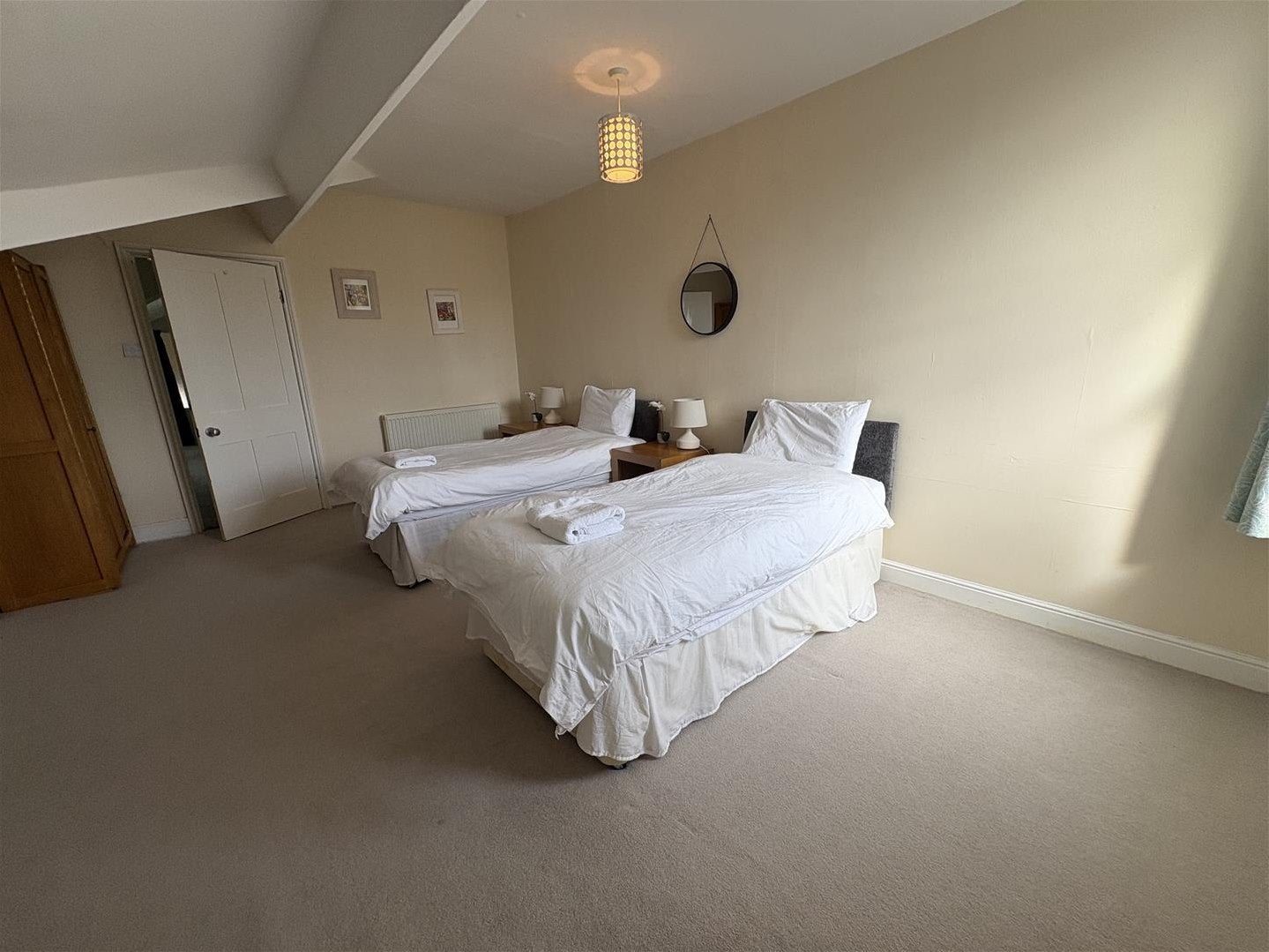 Flat Albion Crescent in Scarborough