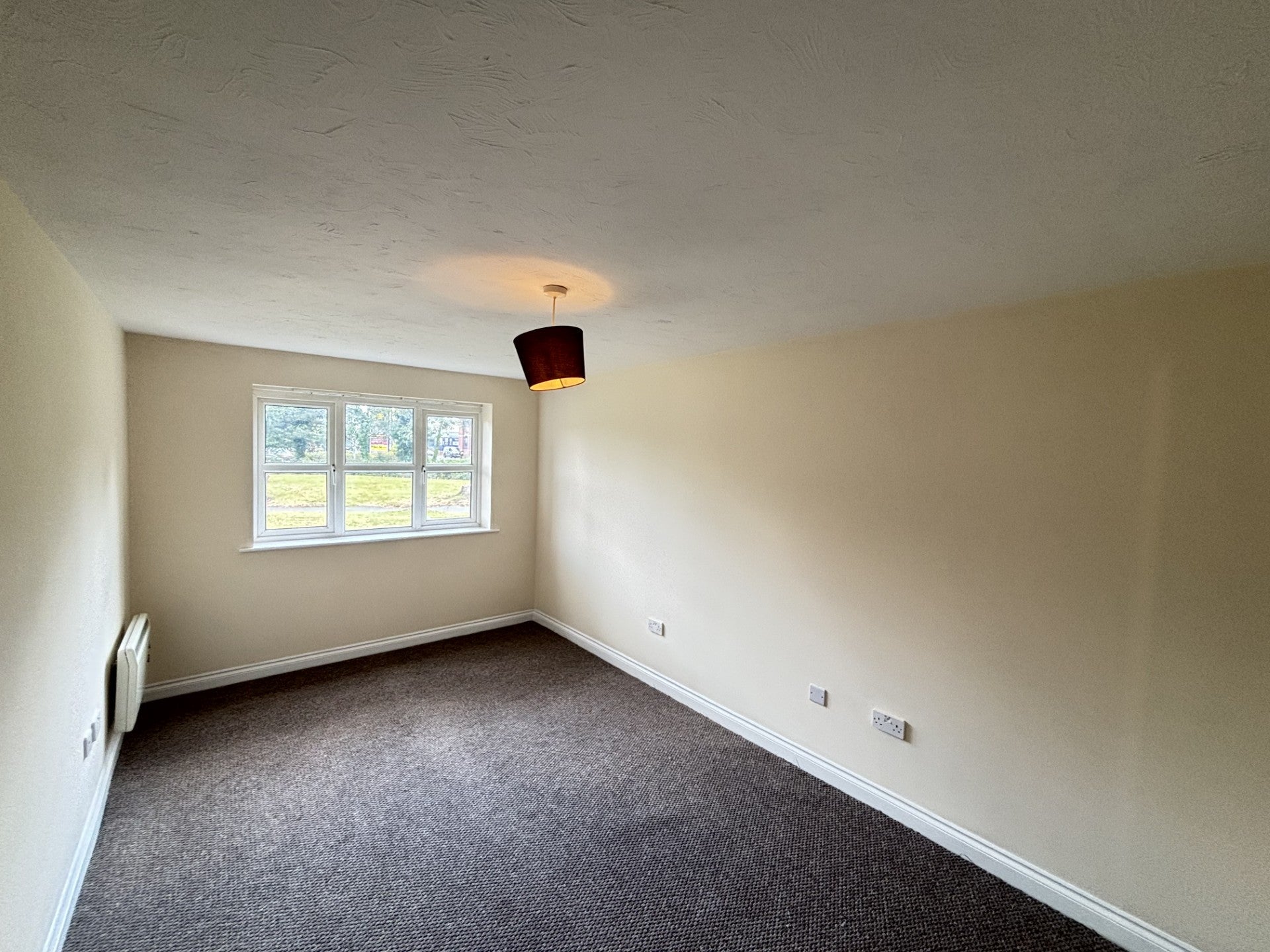 Flat Kingfisher Court in Preston