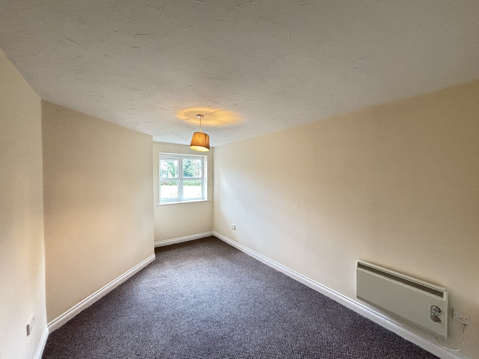 Flat Kingfisher Court in Preston