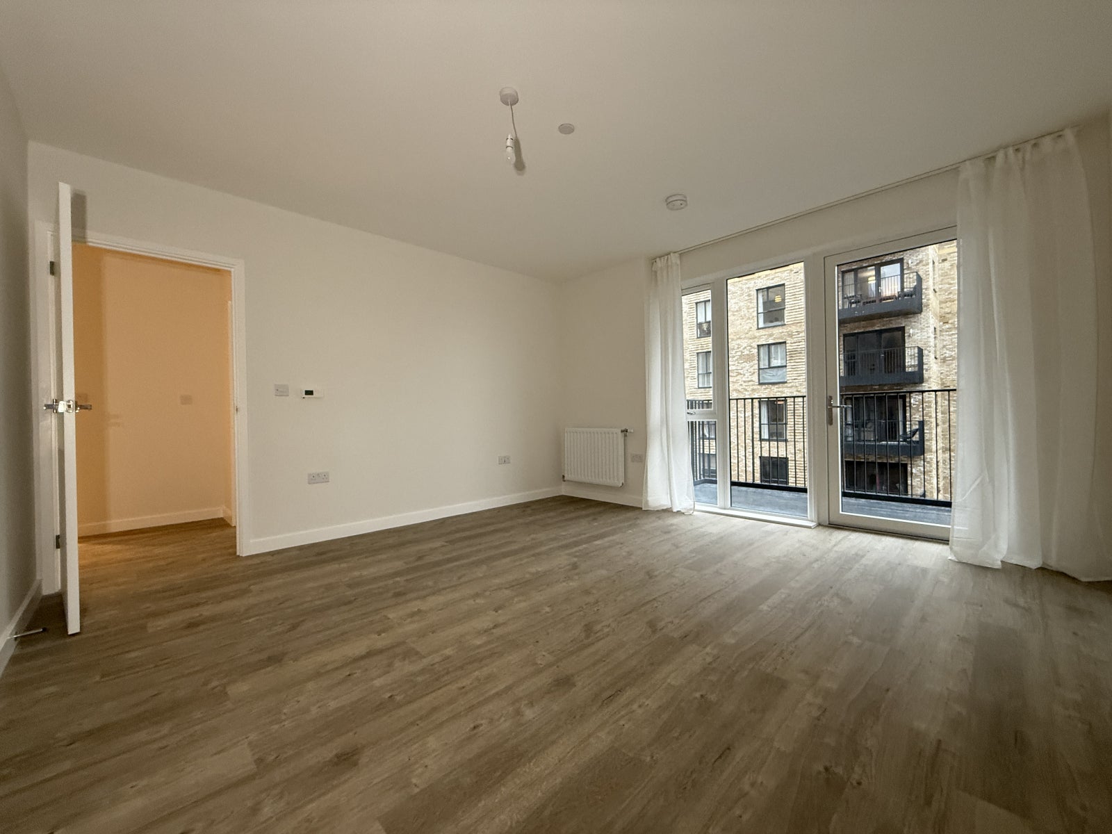 Flat Camelot Close in Greater London