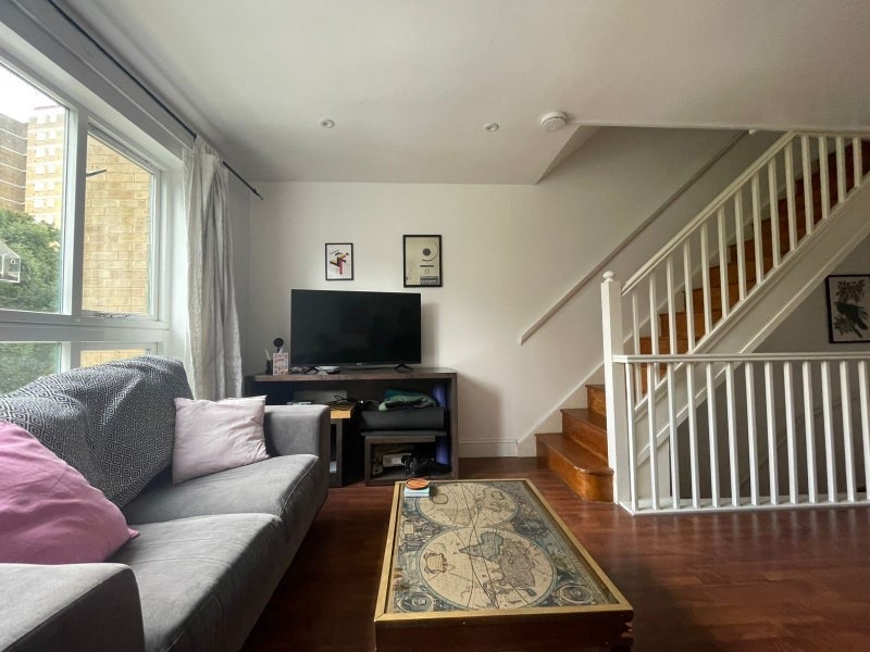 Room Parnell Road in Greater London