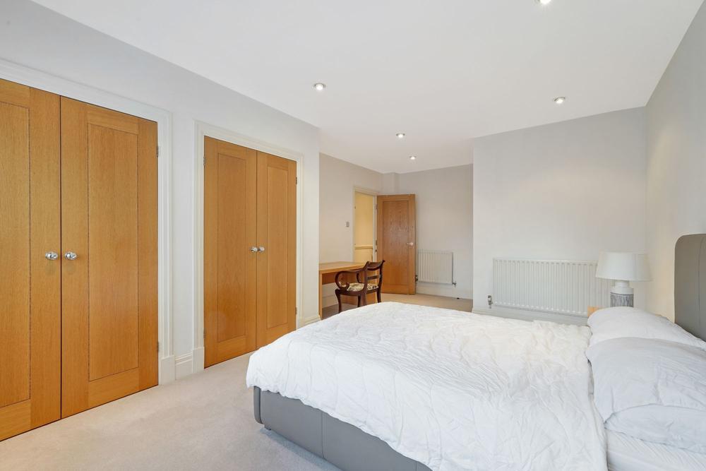 Flat Marylebone Road in City of Westminster