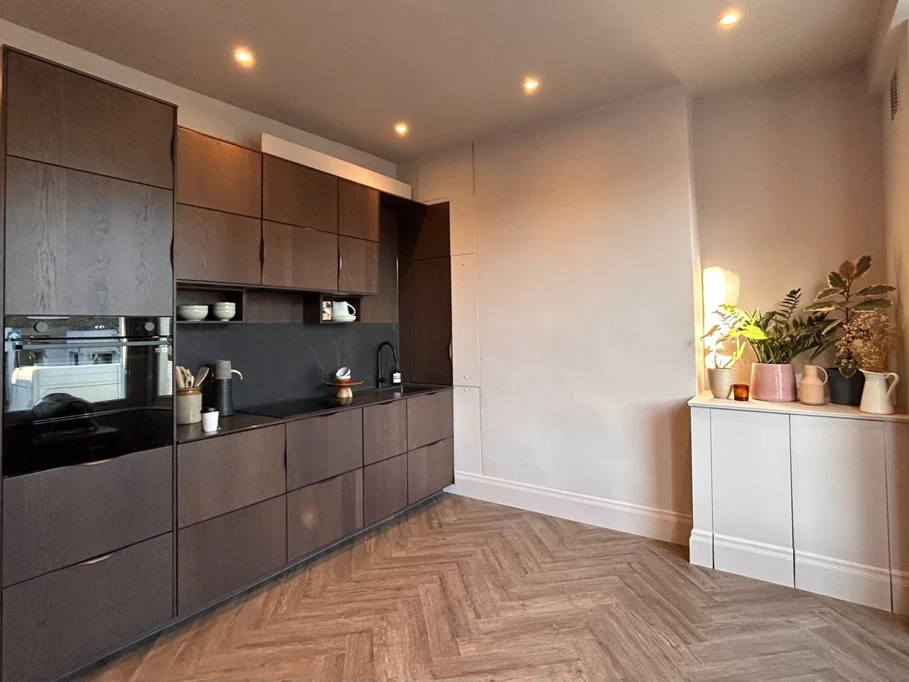 Flat Lyndhurst Way in Greater London