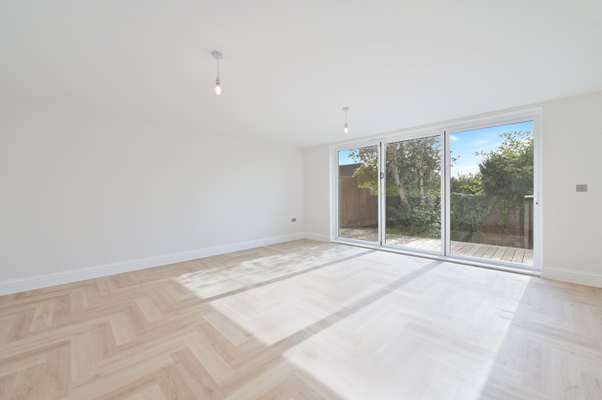 House Greenbury Close in Three Rivers