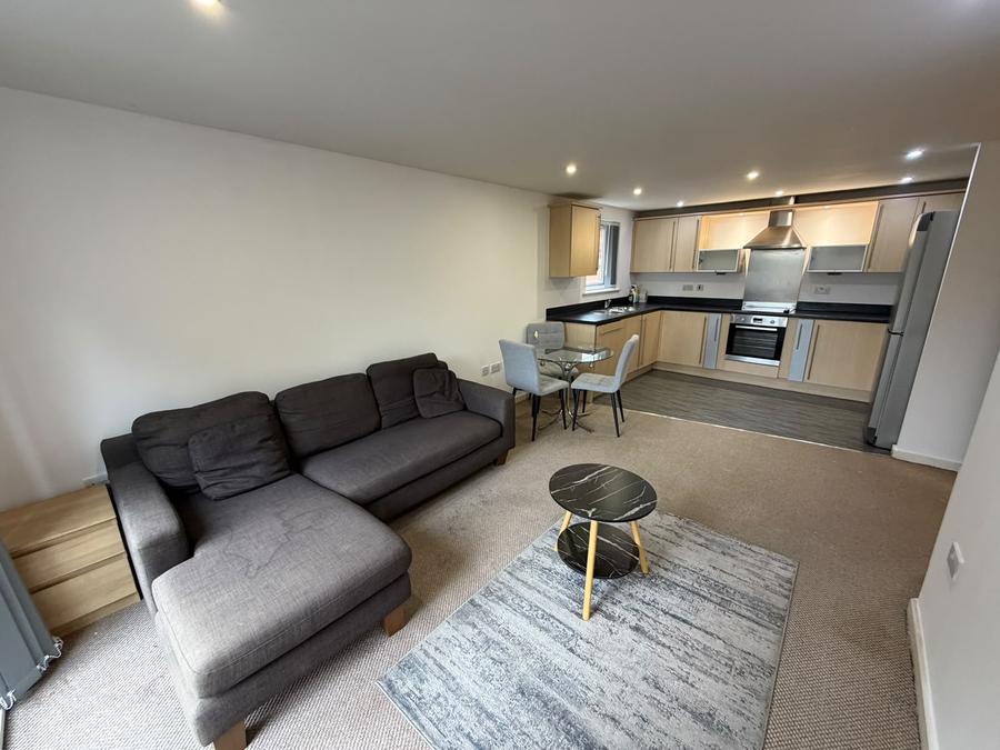 Flat Elmira Way in Salford