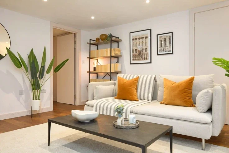 Flat Blenheim Terrace in City of Westminster