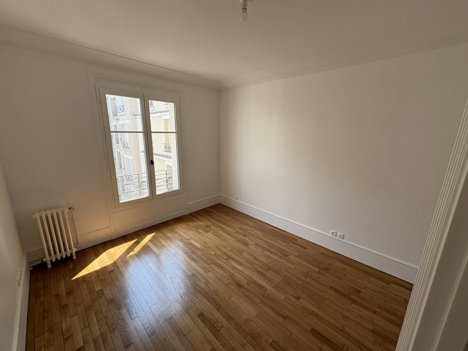 Appartement Rue des Dardanelles à Paris