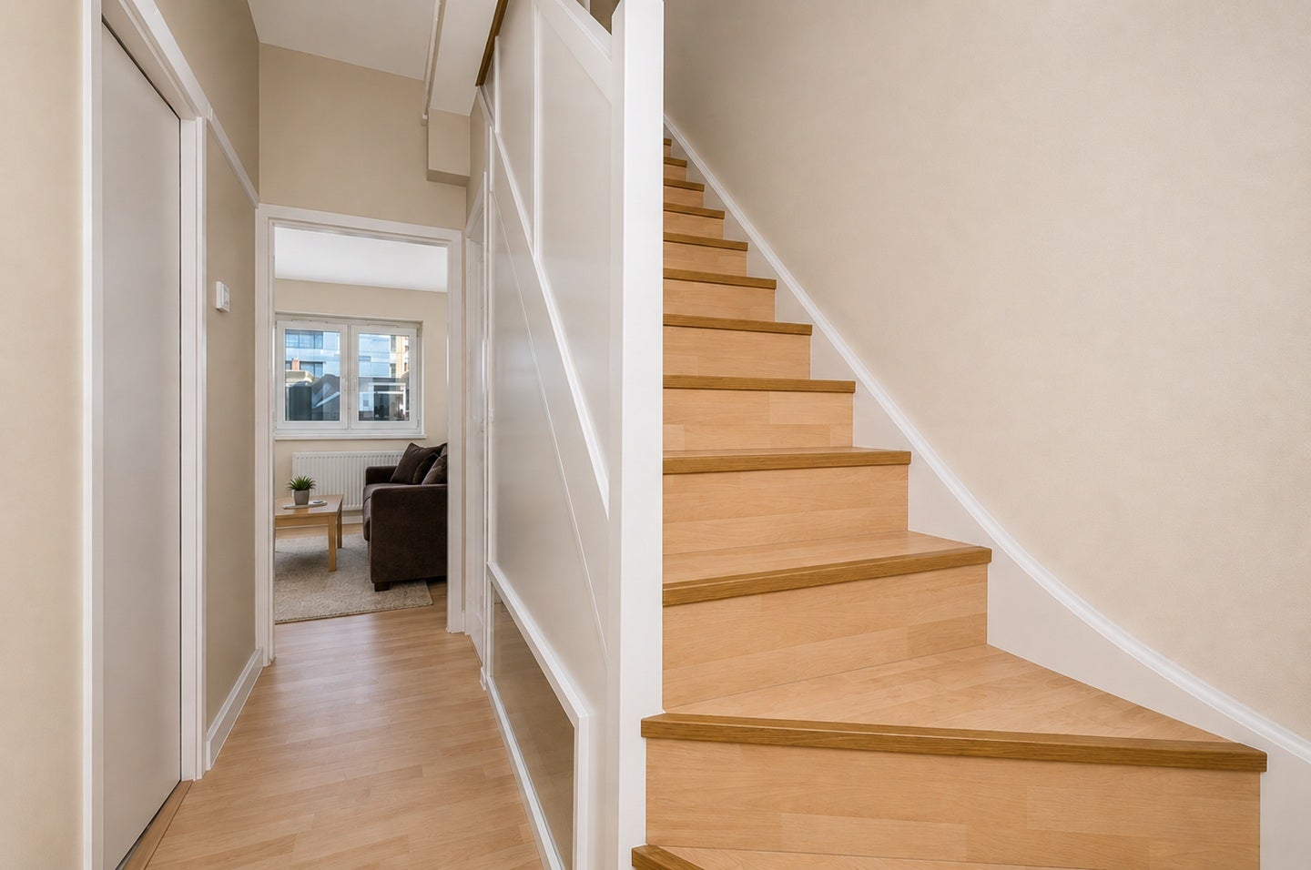 Flat Blackwall Lane in Greater London