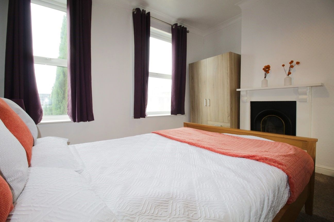 Room Foss Bank in Lincoln