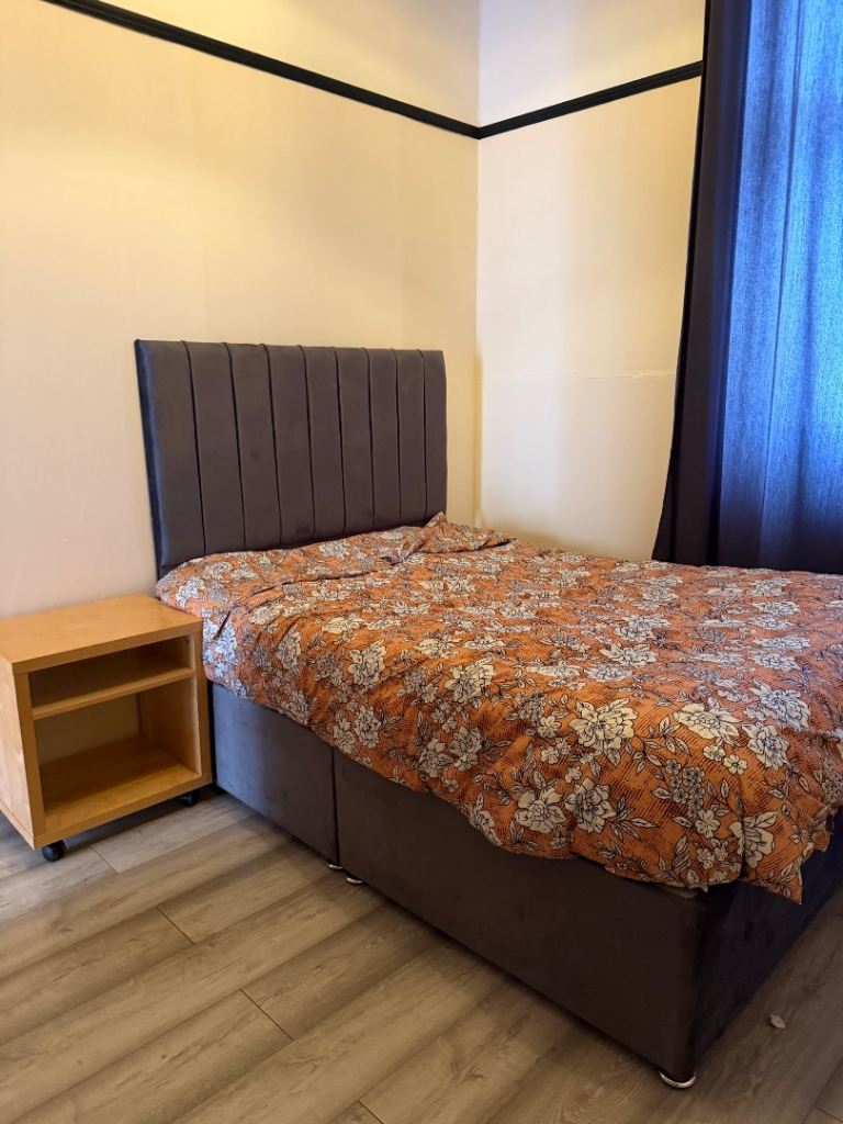 Flat Barterholm Road in Paisley