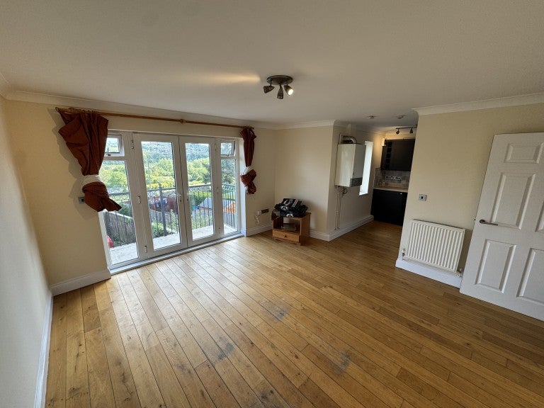 Flat Priory Street in Carmarthen