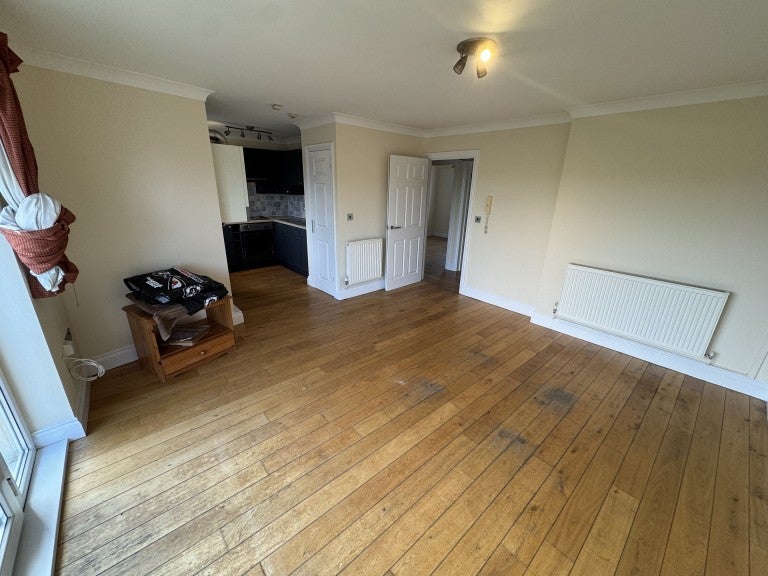 Flat Priory Street in Carmarthen