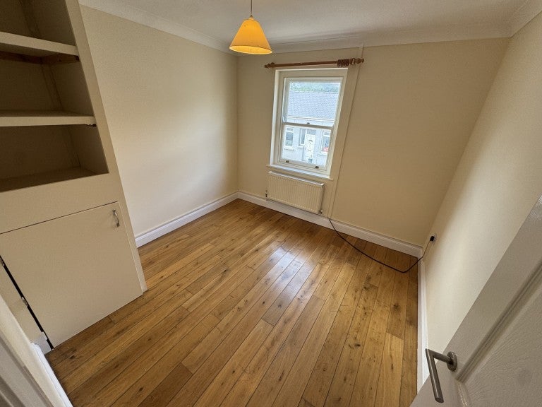 Flat Priory Street in Carmarthen