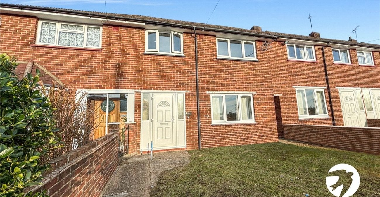 House Burrfield Drive in Greater London