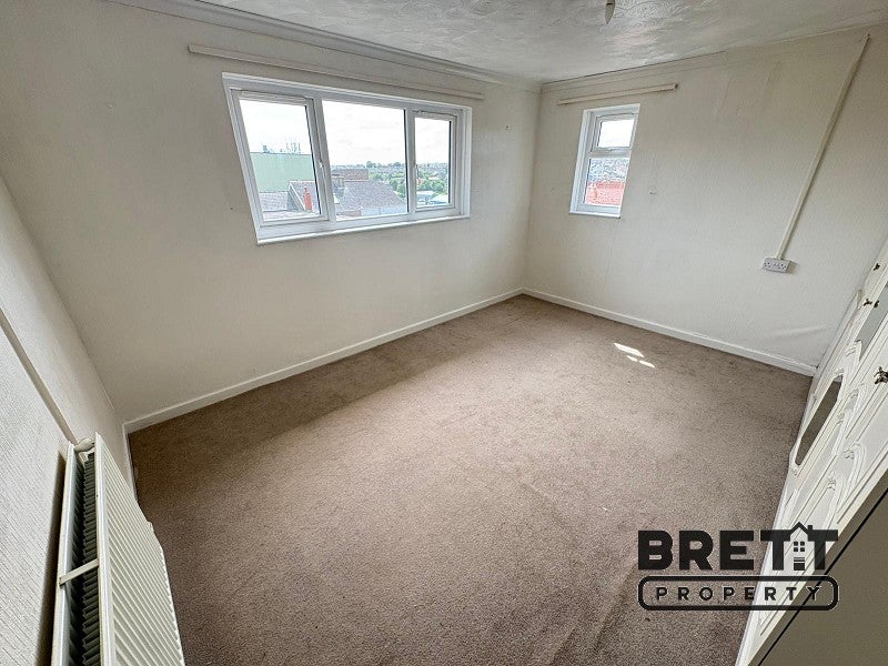 Flat Stephen Street in Milford Haven