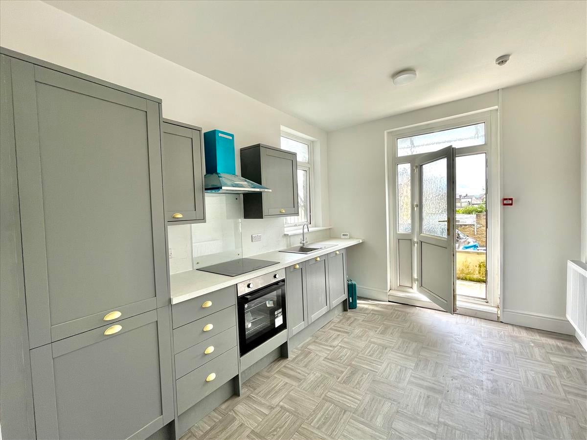 Flat Heysham Road in Heysham