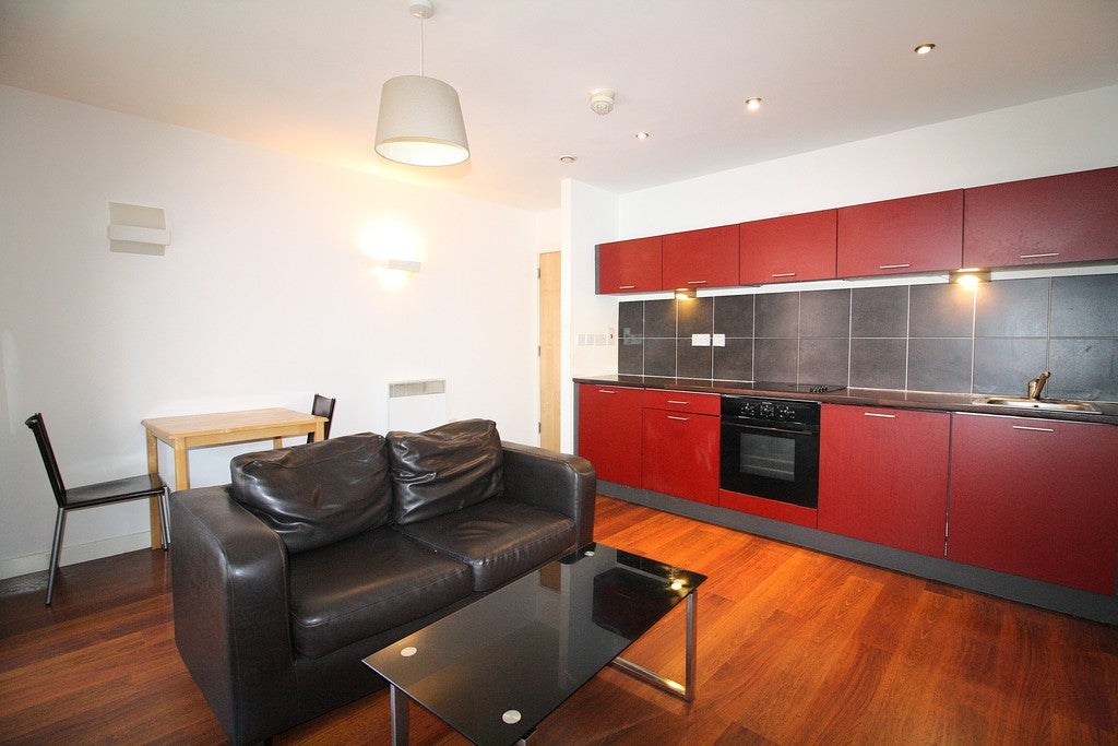 Flat Upper Allen Street in Sheffield