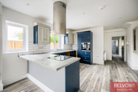 House Rounds Hill in Kenilworth