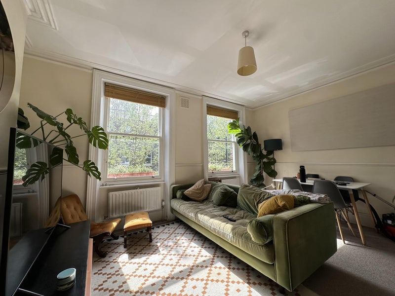 Room Larcom Street in Greater London