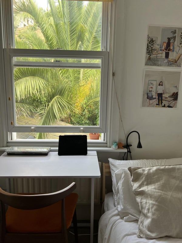 Room Larcom Street in Greater London