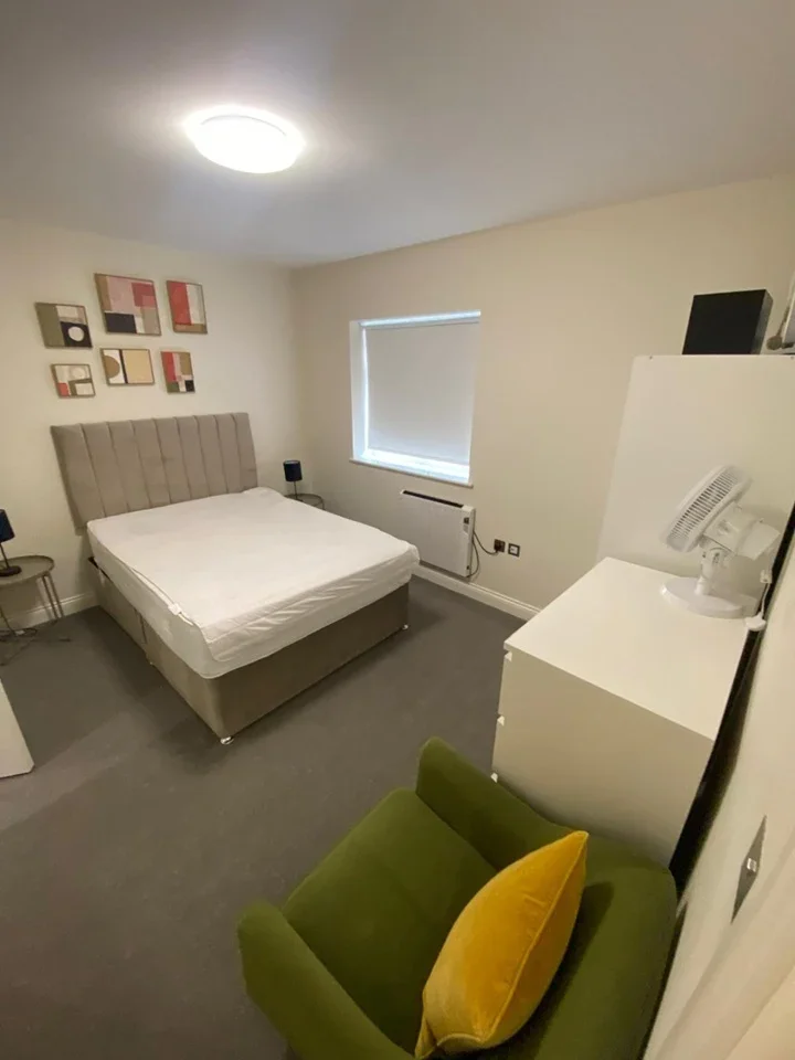 Flat Vivian Avenue in Greater London