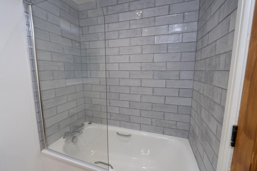 Flat Galesbury Road in Greater London
