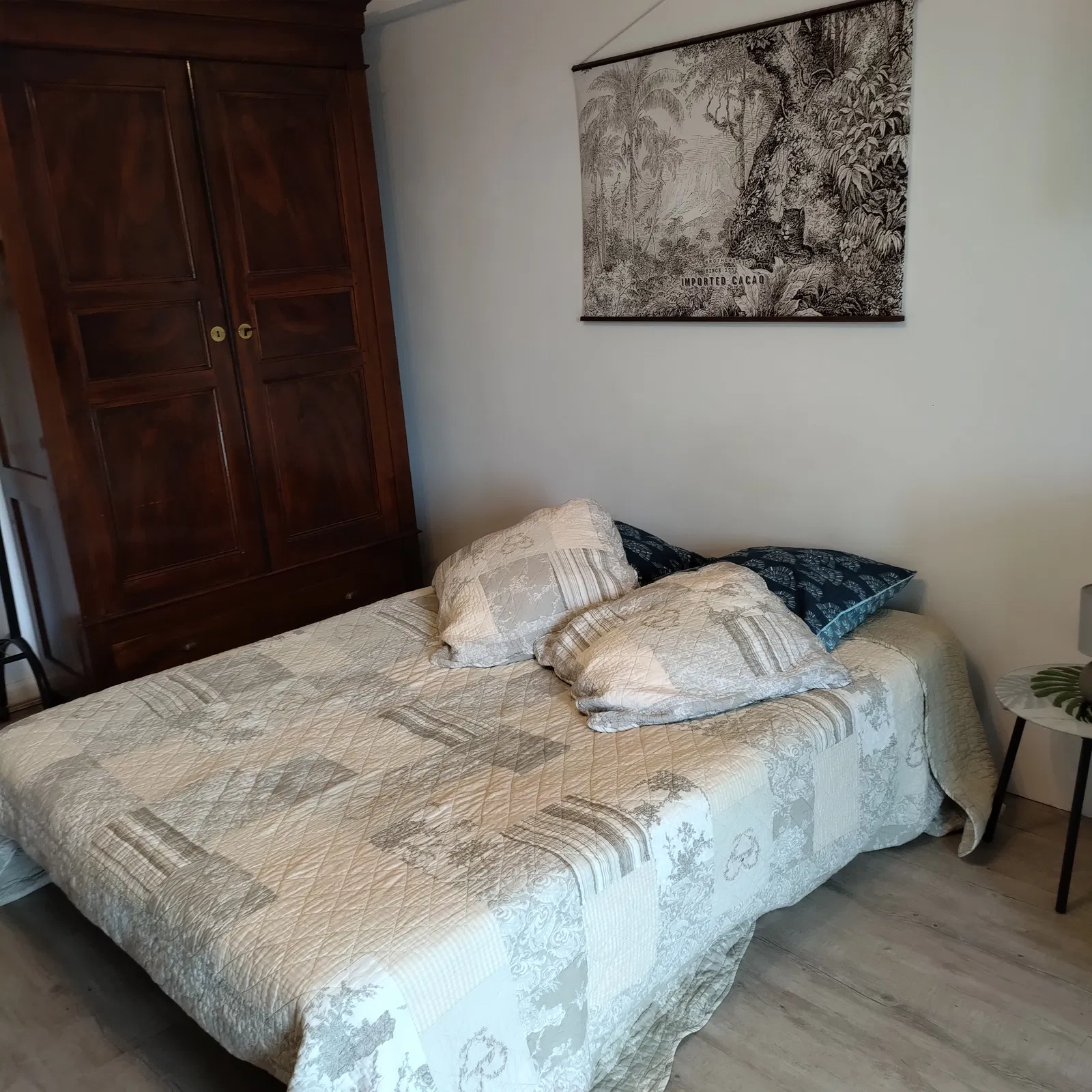Chambre Chemin des Effondrilles à Iteuil