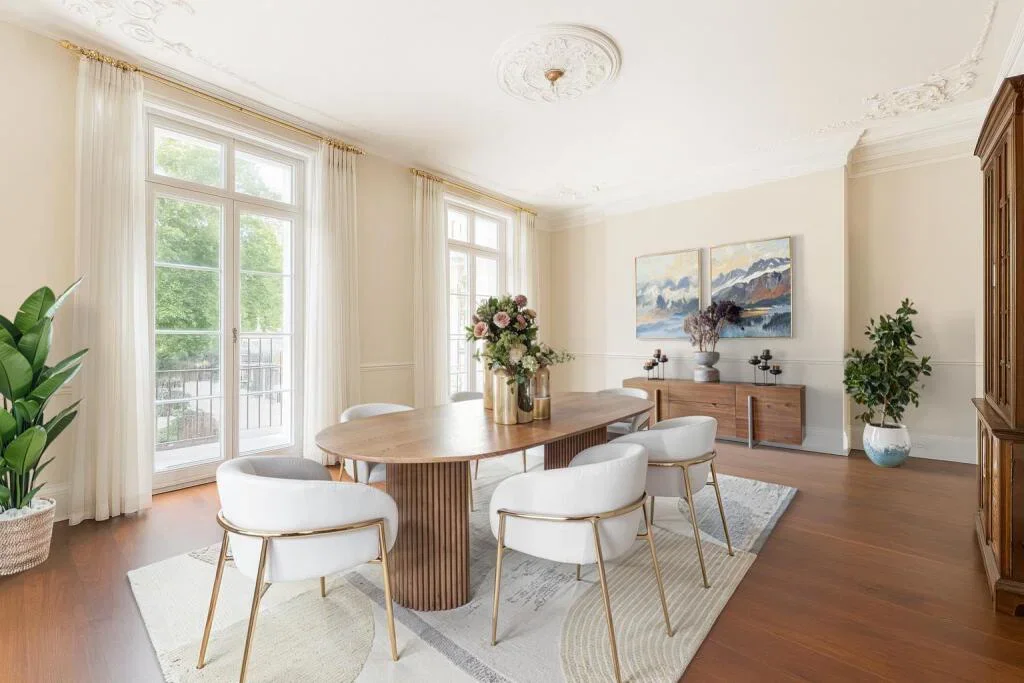 Flat Eaton Square in City of Westminster