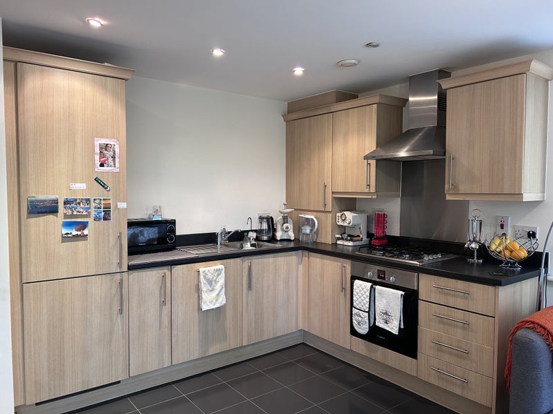 Room Pancras Way in Greater London