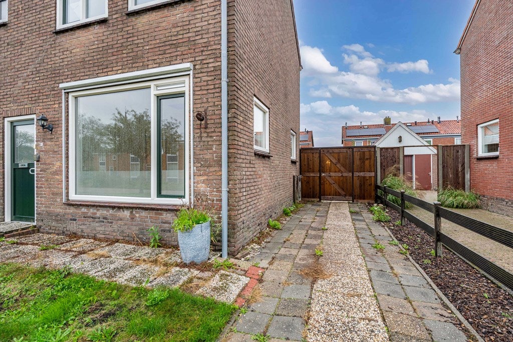 Twee-onder-één-kap te koop: Ludgerusstraat 15, Balk