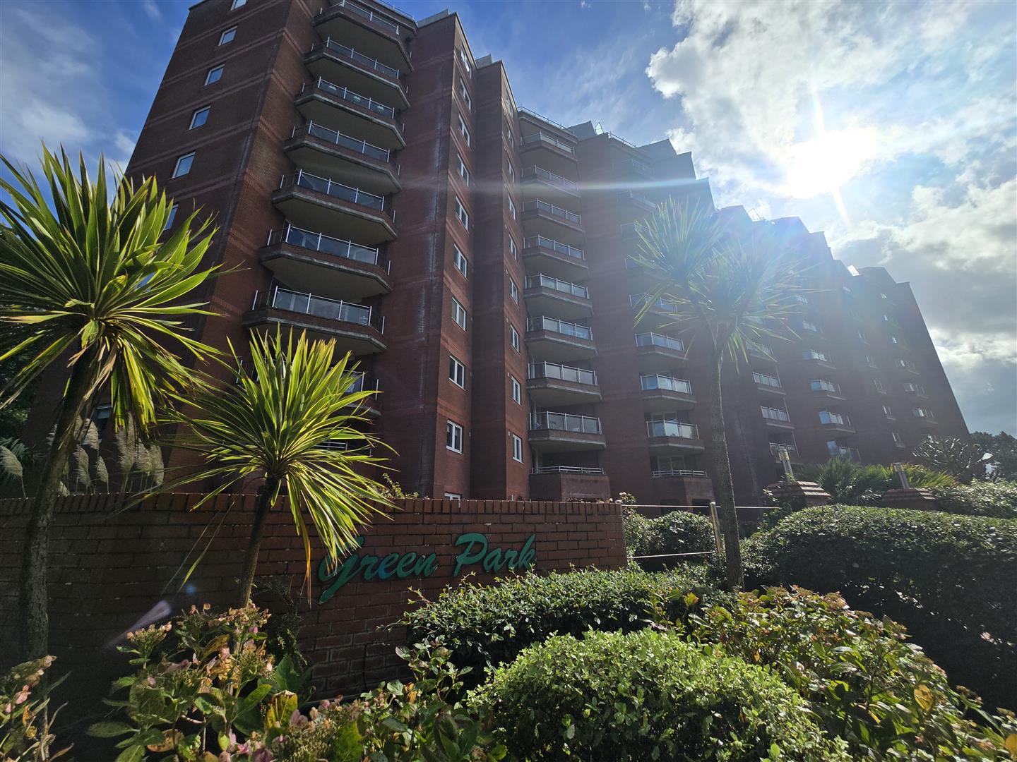 Flat Manor Road in Bournemouth
