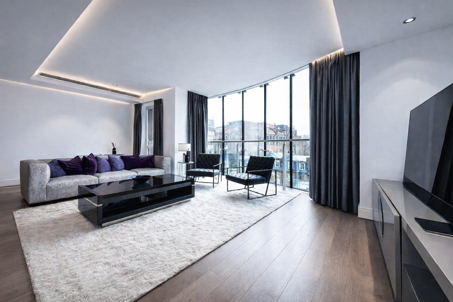 Flat Lancelot Place in City of Westminster