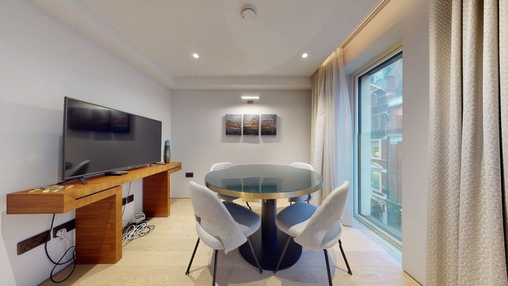 Flat Maddox Street in City of Westminster