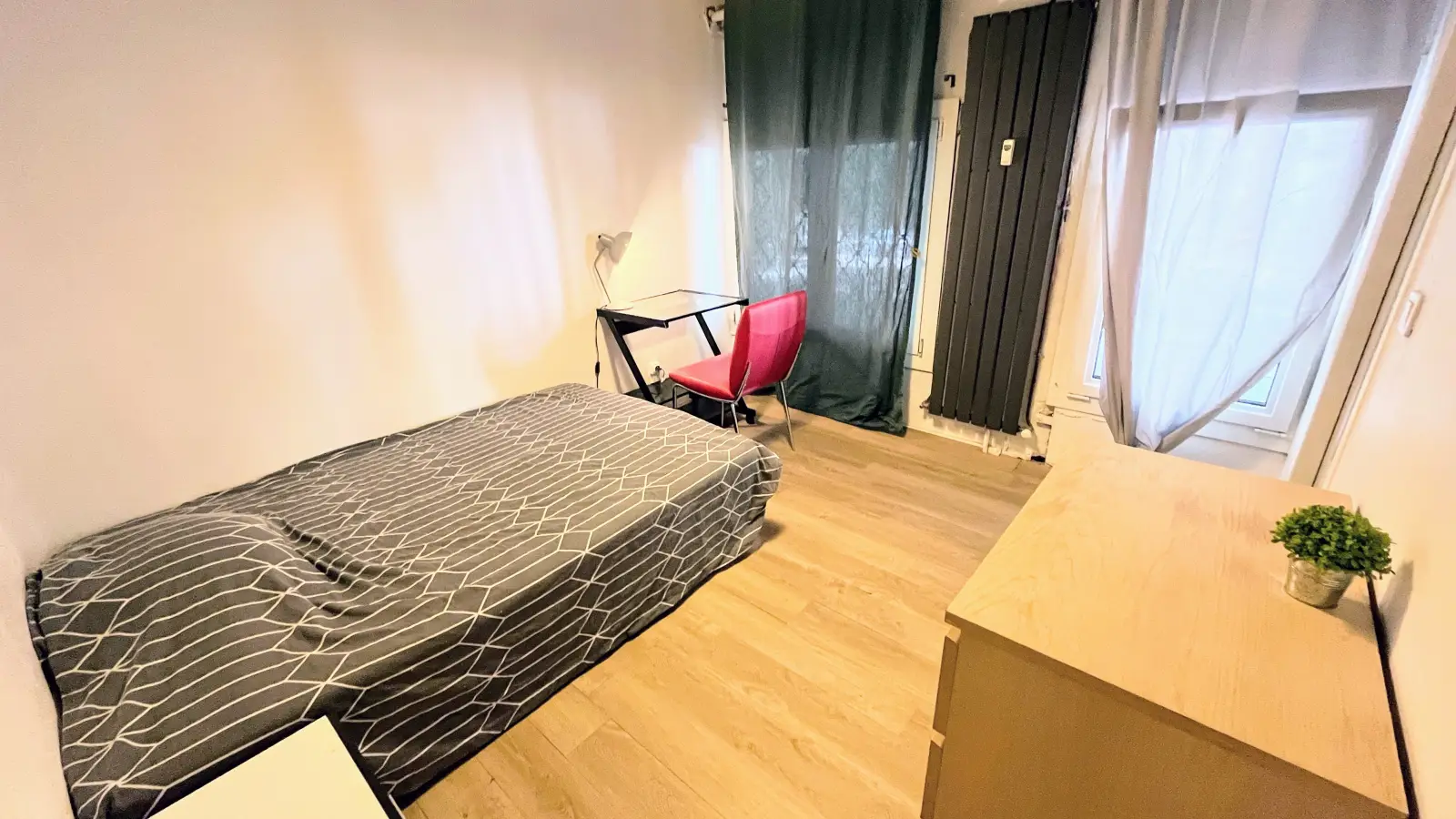 Room Rue Smith in Lyon