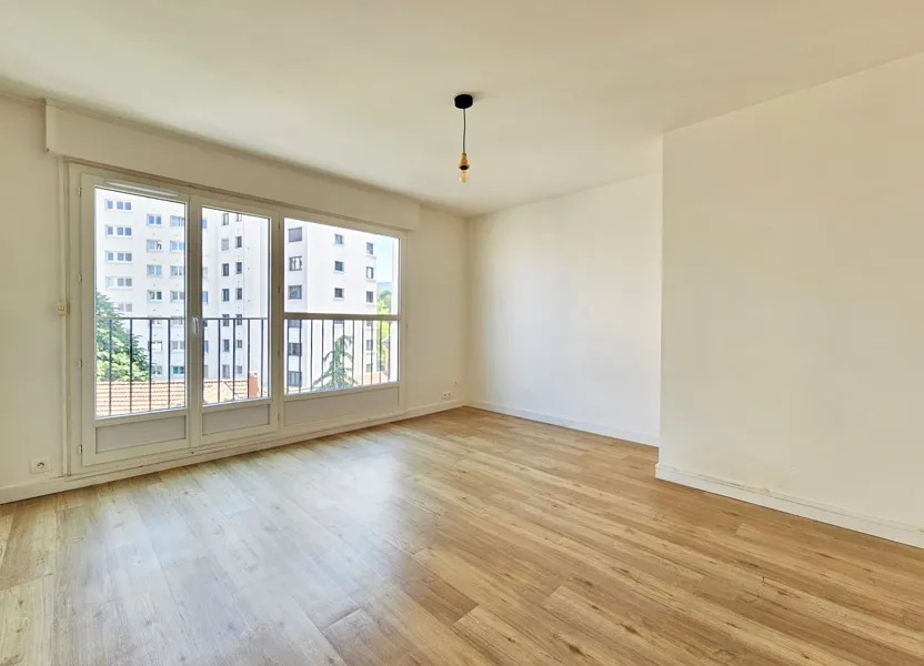 Appartement Rue Jean-Baptiste Potin à Vanves