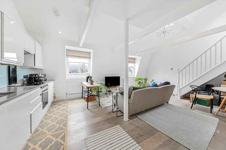 Flat Warrington Crescent in City of Westminster