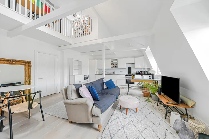Flat Warrington Crescent in City of Westminster
