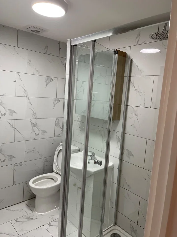 Room High Street in Cheshunt