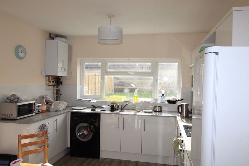 Flat Wycliffe Road in Bournemouth