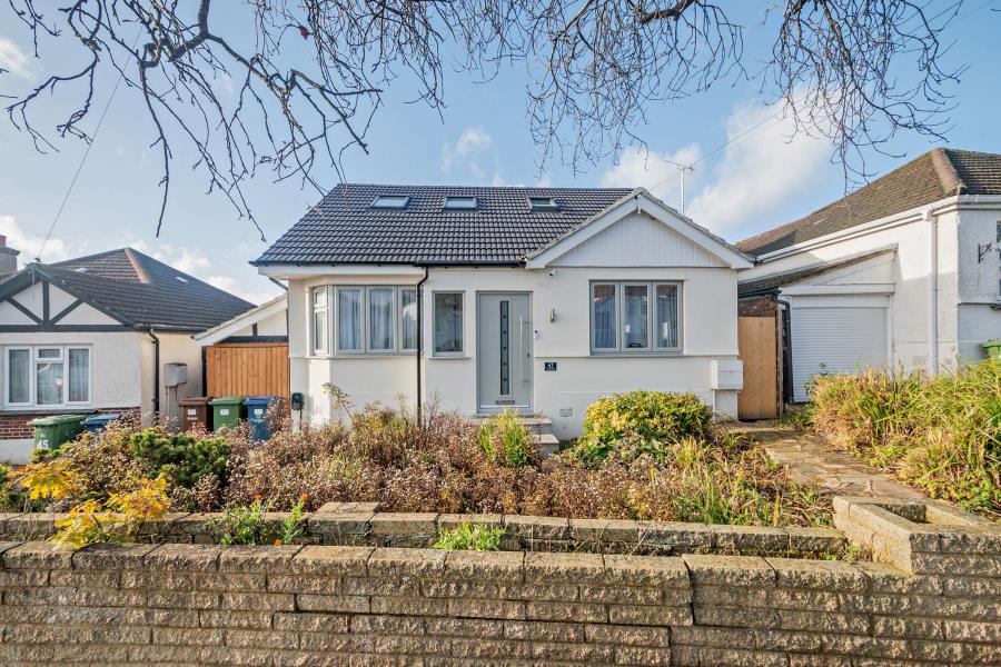 House Lyndhurst Gardens in Greater London