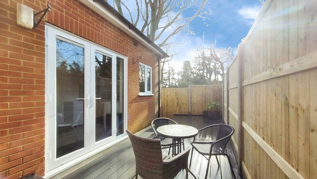 Flat Middle Hill in Borough of Runnymede