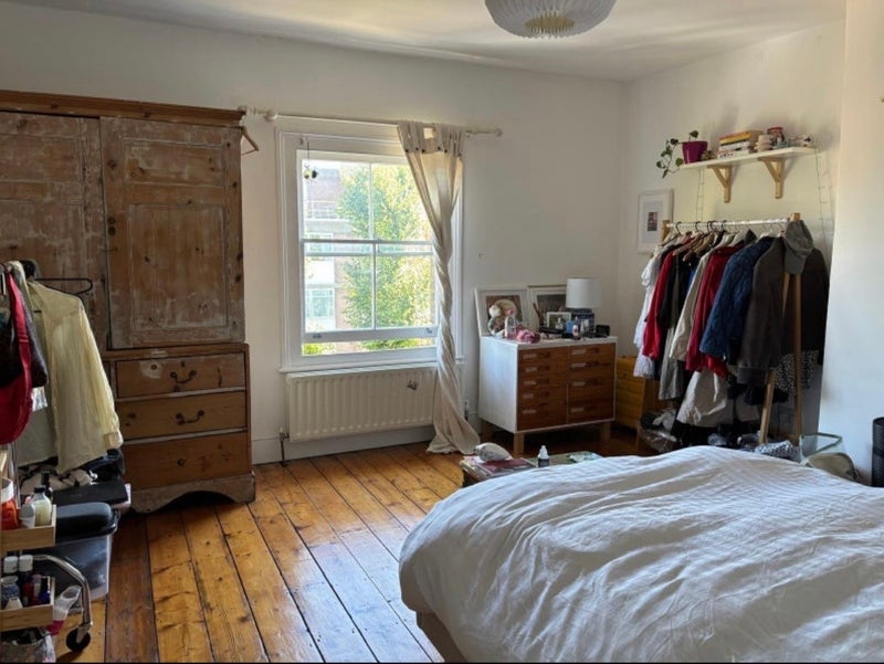 House Oseney Crescent in Greater London
