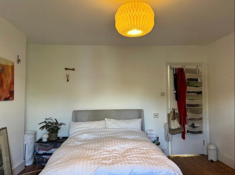 House Oseney Crescent in Greater London