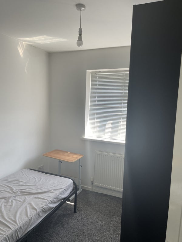 Room Finchale Road in Greater London