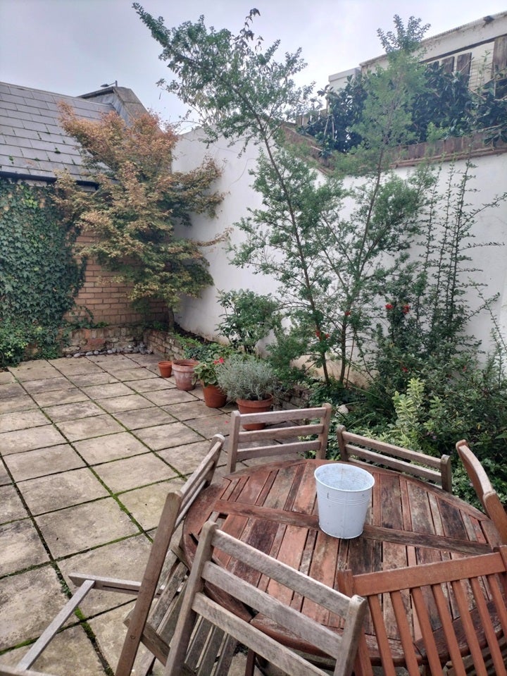 Flat Ronalds Road in Greater London