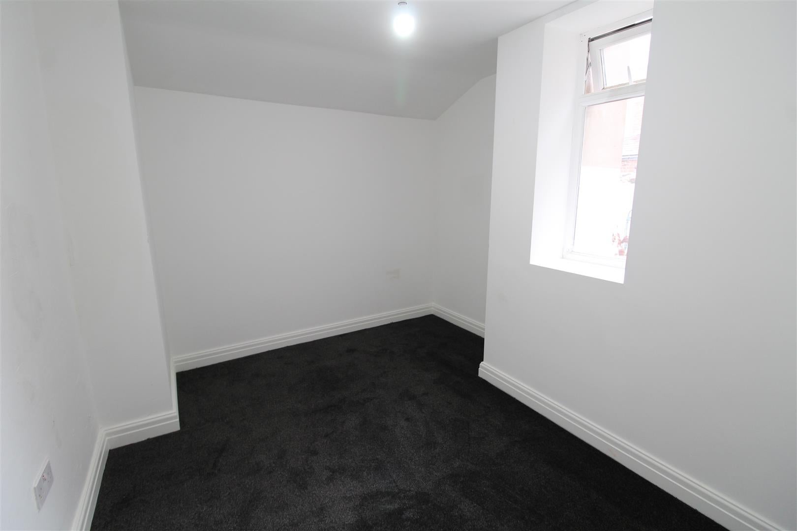 Flat Newton Drive in Blackpool