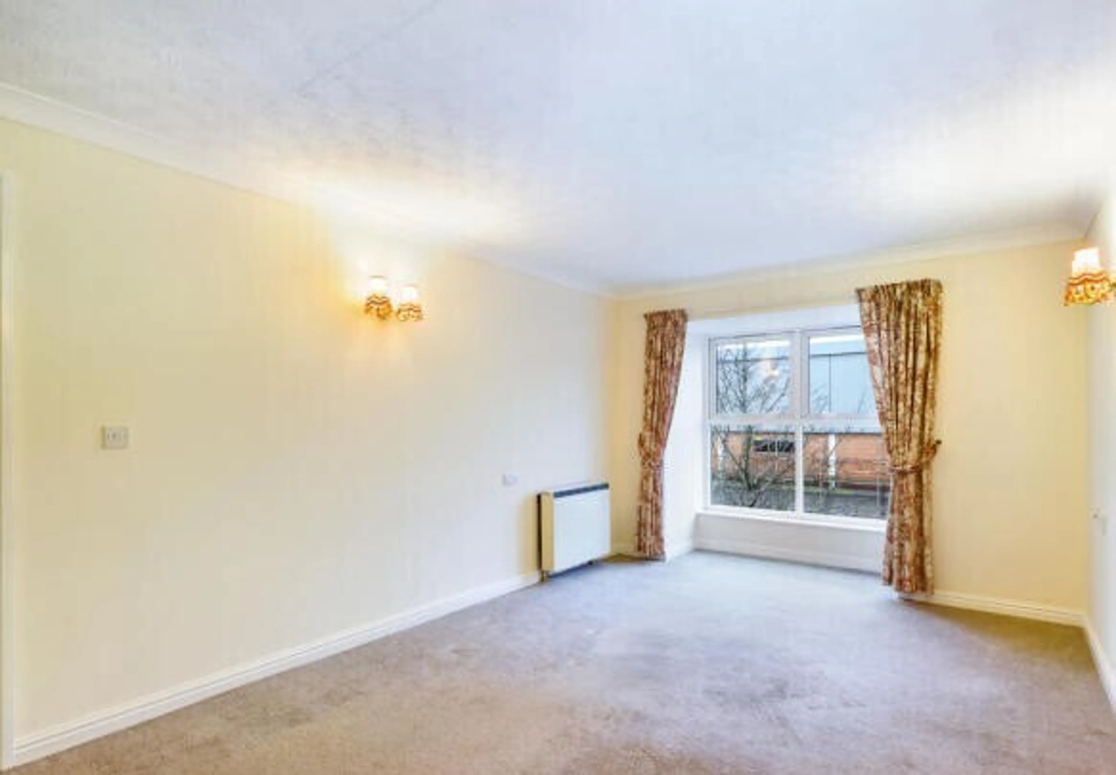 Flat Spiceball Park Road in Cherwell District