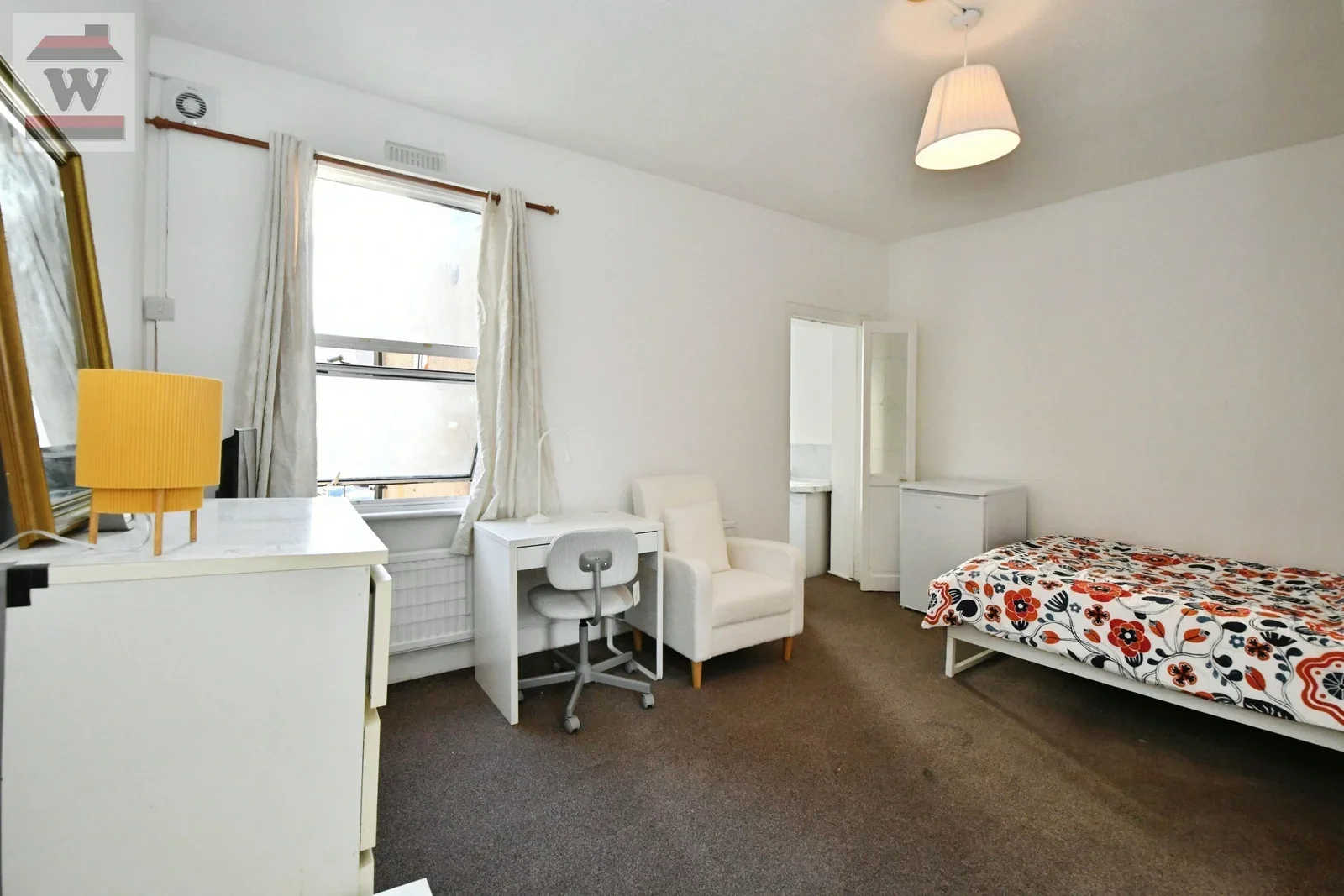 Flat Kingsley Road in Greater London